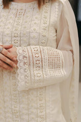 SNOW WHITE