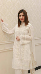 SNOW WHITE
